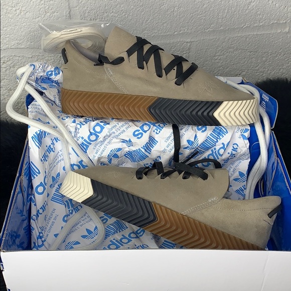 AW SKATE SNEAKERS - Picture 7 of 7